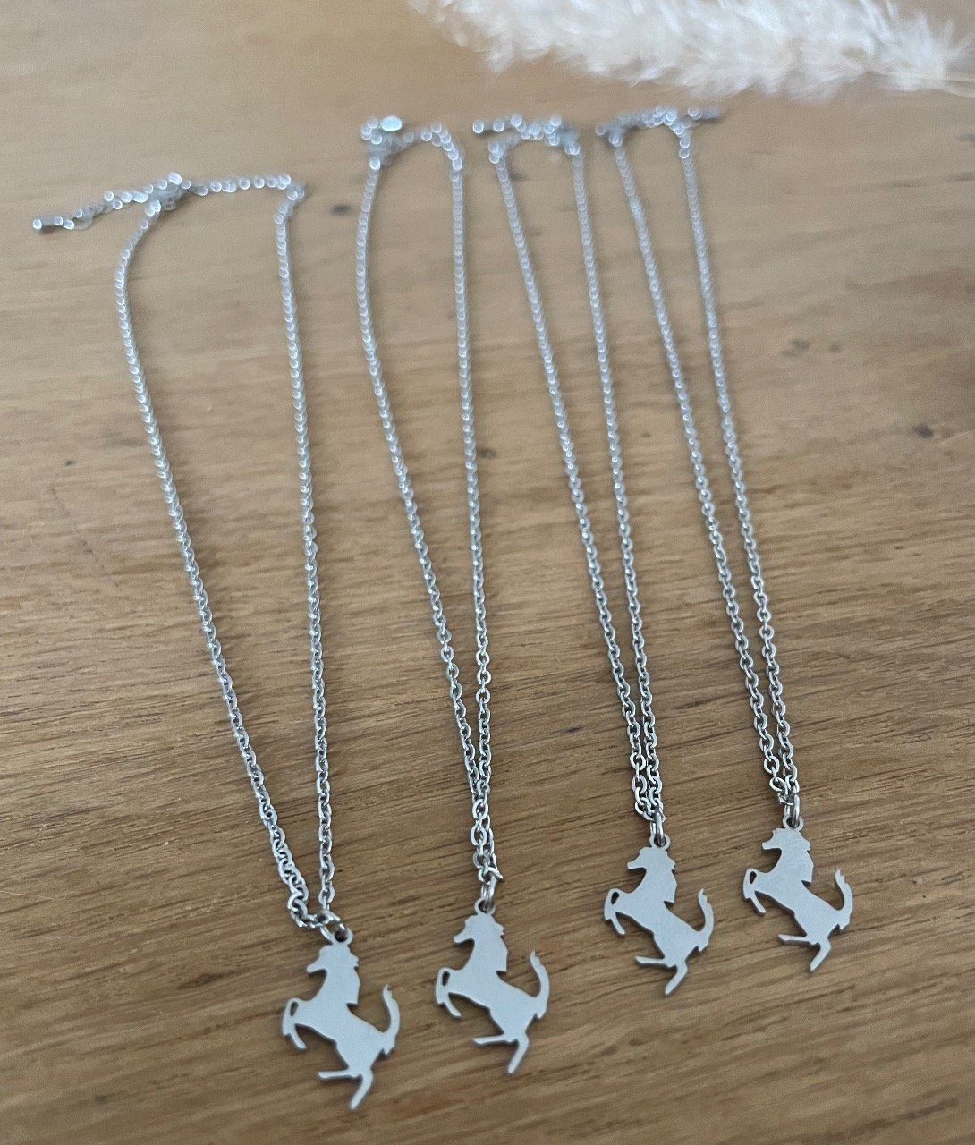 Collier Pendentif Licorne En Acier Doré Avec Strass - Longueur 45 Cm - Cadeau Adolescentes - Neuf