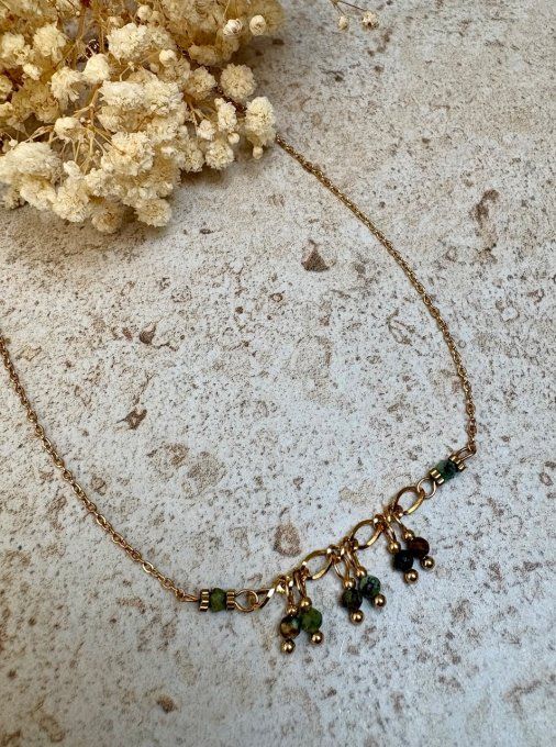 COLLIER NAYA