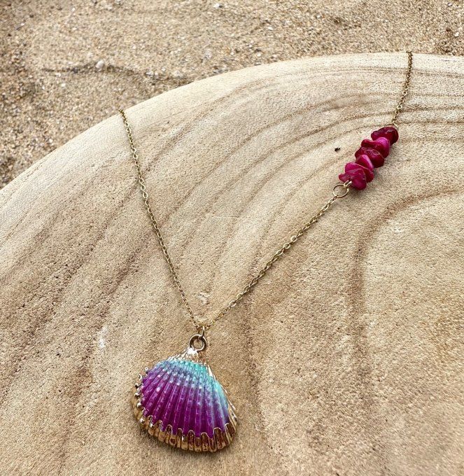 COLLIER LEILA